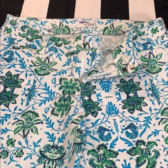 Pattern Pixie Pants - Picture 4 of 7